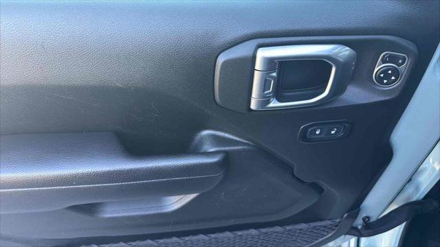 Used 2024 Jeep Wrangler Unlimited Rubicon 4xe image 17