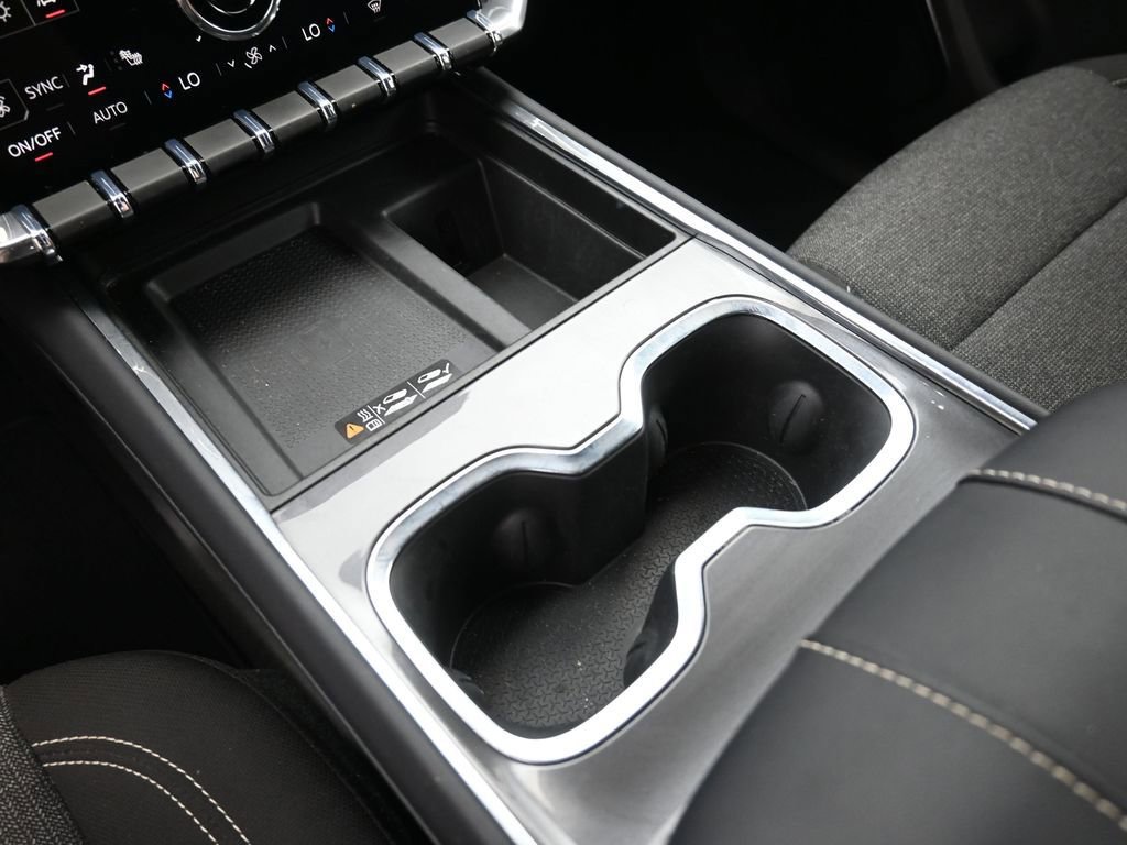 Used 2025 GMC Acadia Elevation image 29