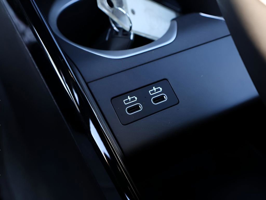 Certified 2025 BMW X2 xDrive28i w/ Technology Package image 30