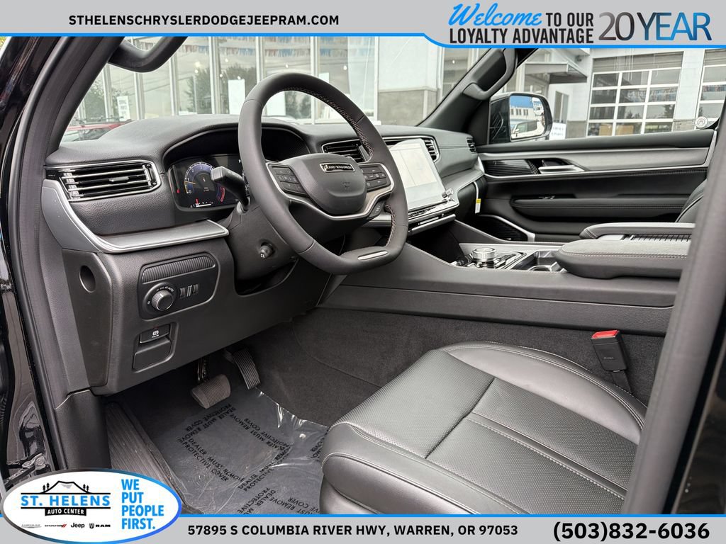 New 2026 Jeep Grand Wagoneer L 4WD w/ Premium Group I image 12