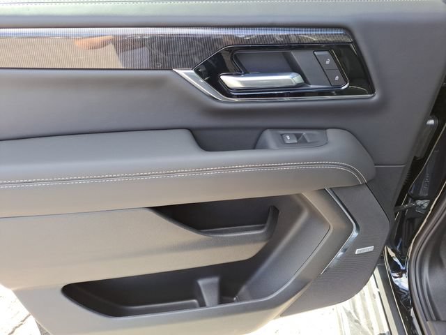 New 2026 GMC Yukon XL Elevation AWD/4WD image 12