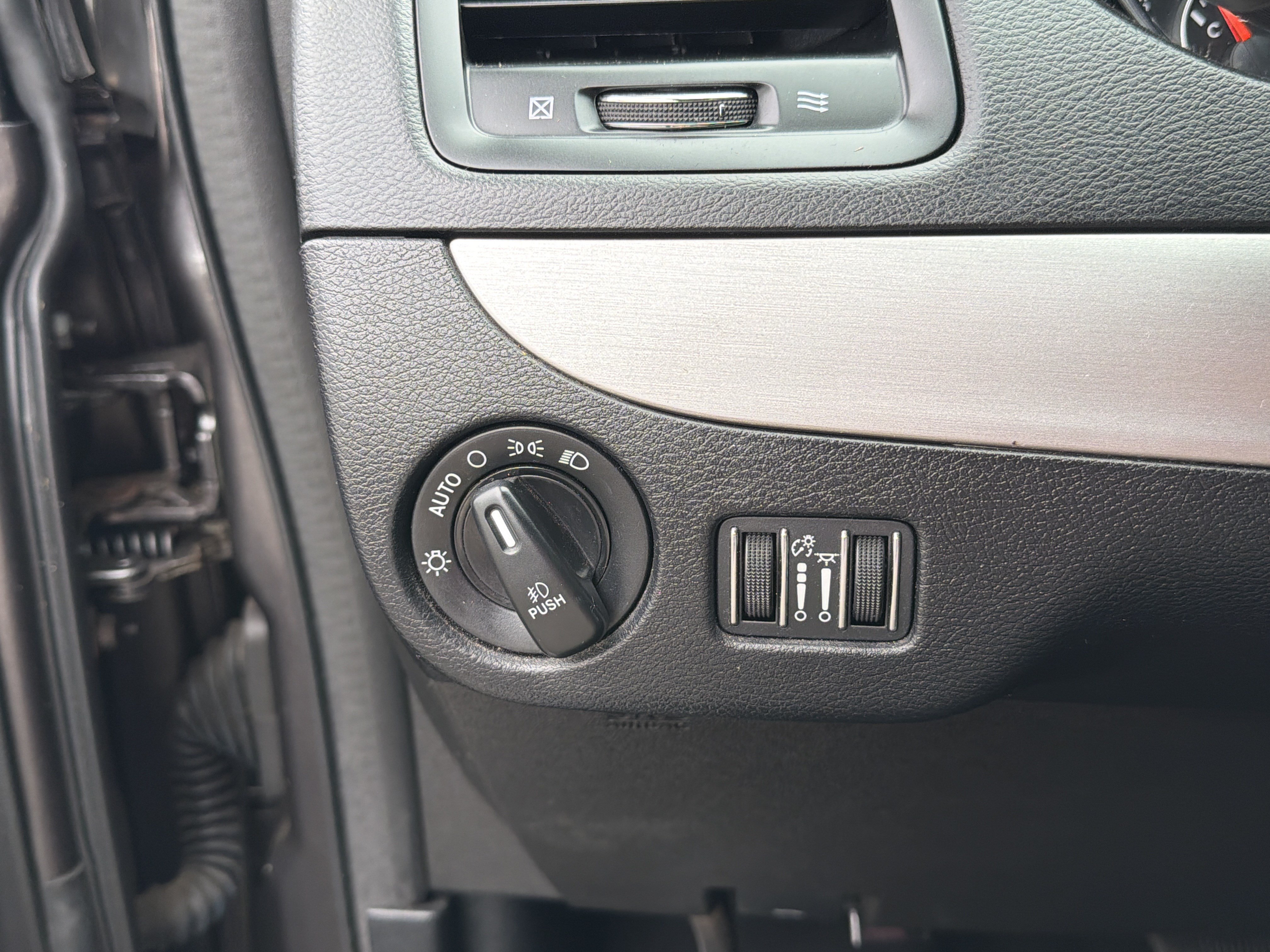 Used 2020 Dodge Grand Caravan GT FWD image 13