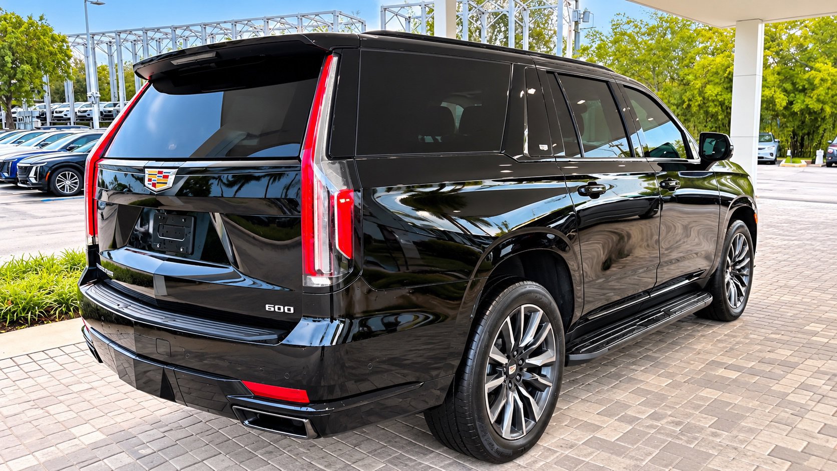 Certified 2023 Cadillac Escalade ESV Sport RWD image 7