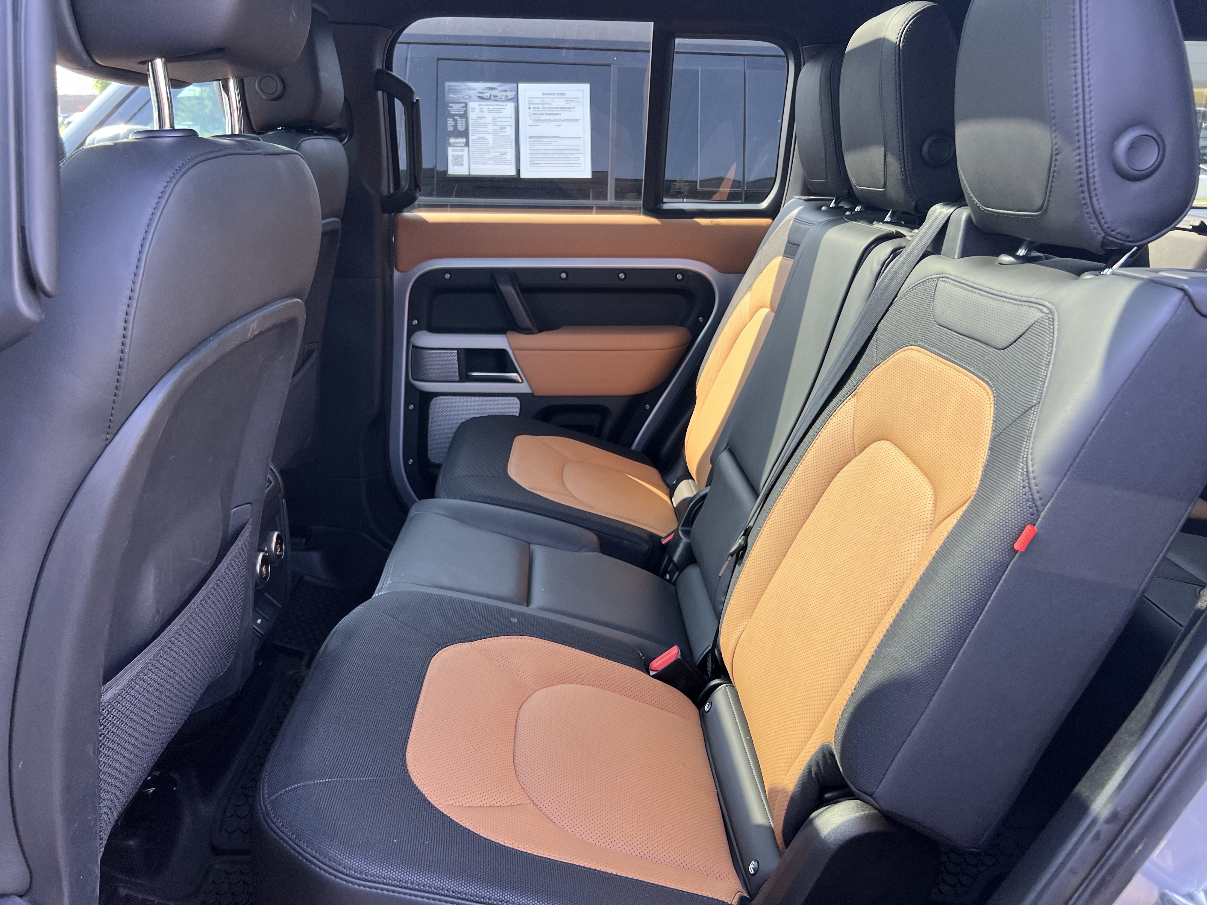 Certified 2023 Land Rover Defender 130 X-Dynamic SE AWD/4WD image 32