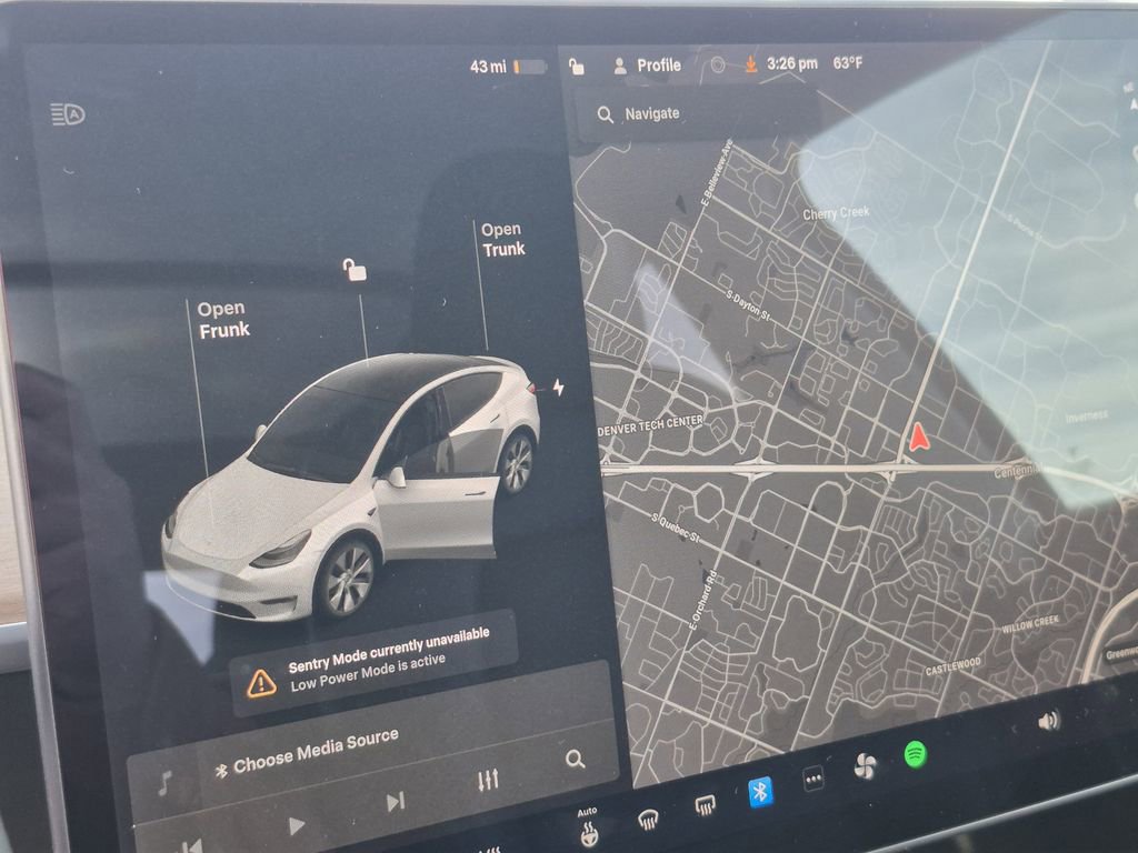 Used 2021 Tesla Model Y Long Range image 18