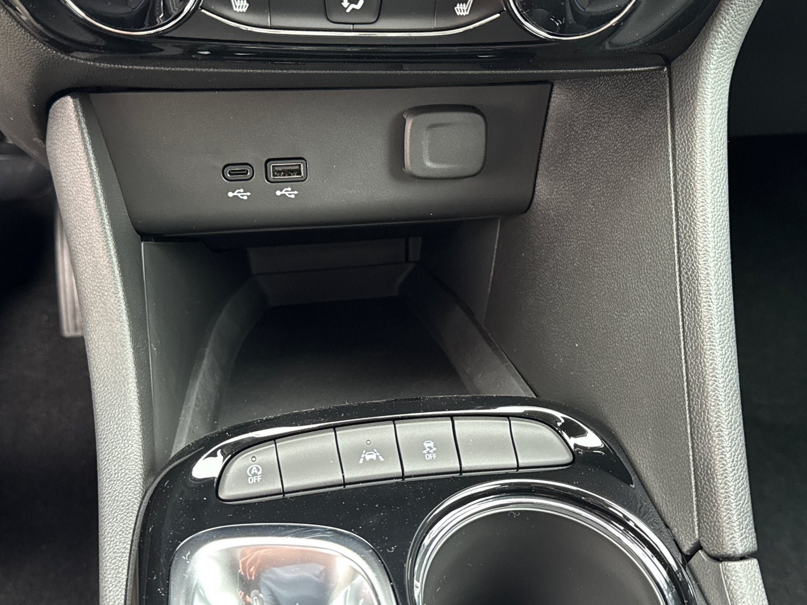 New 2026 Buick Encore GX Sport Touring w/ Comfort Package FWD image 31