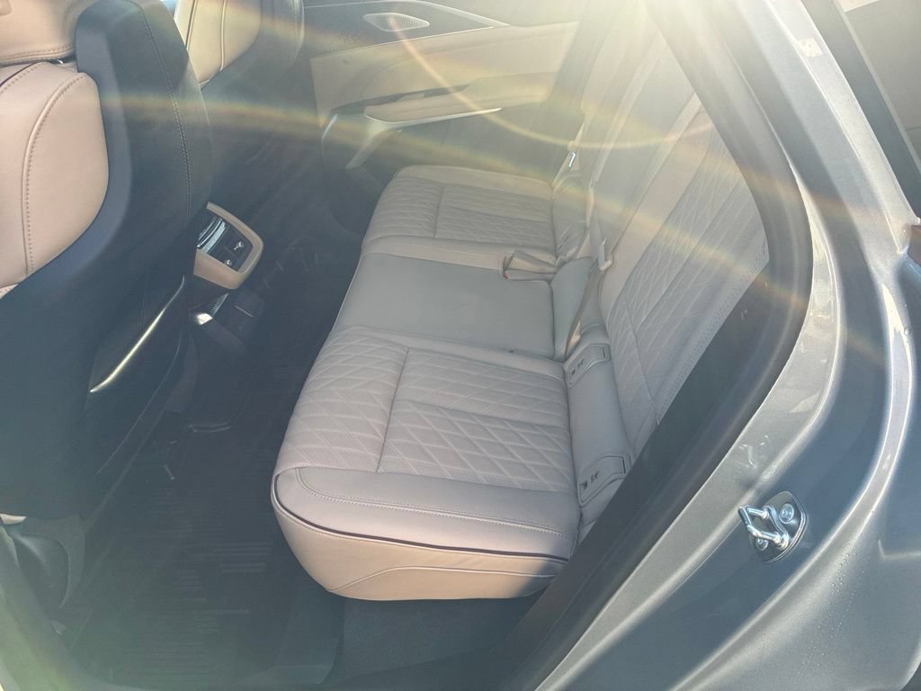 Used 2026 Cadillac Lyriq Signature Luxury w/ Nappa Leather Package AWD/4WD image 7