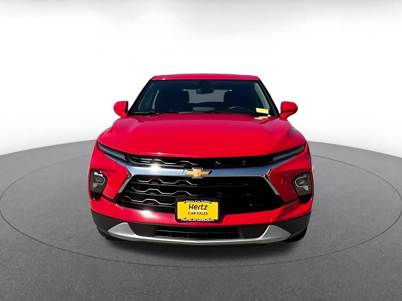 Used 2026 Chevrolet Blazer LT FWD image 4