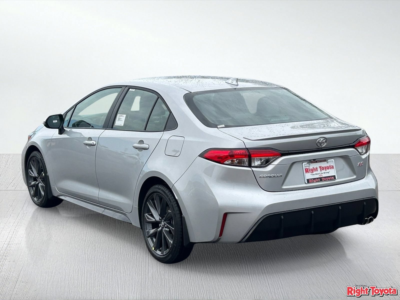 New 2026 Toyota Corolla SE w/ Carpet Mat Package (TMS) FWD image 4