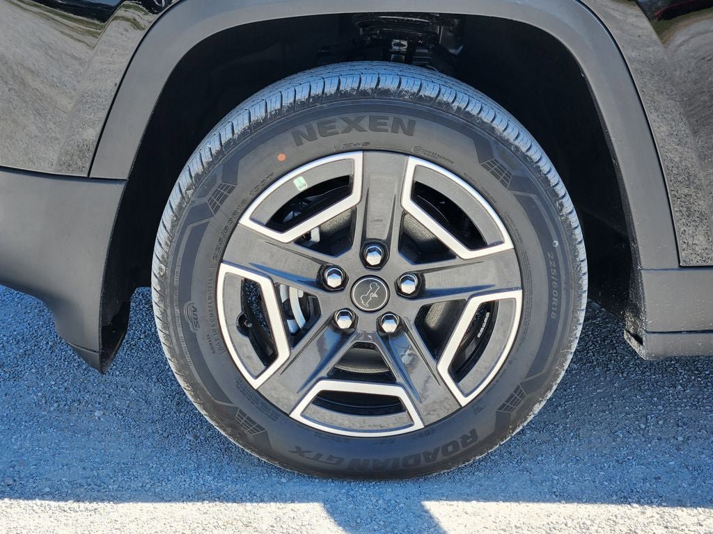 New 2026 Jeep Cherokee Laredo AWD/4WD image 7