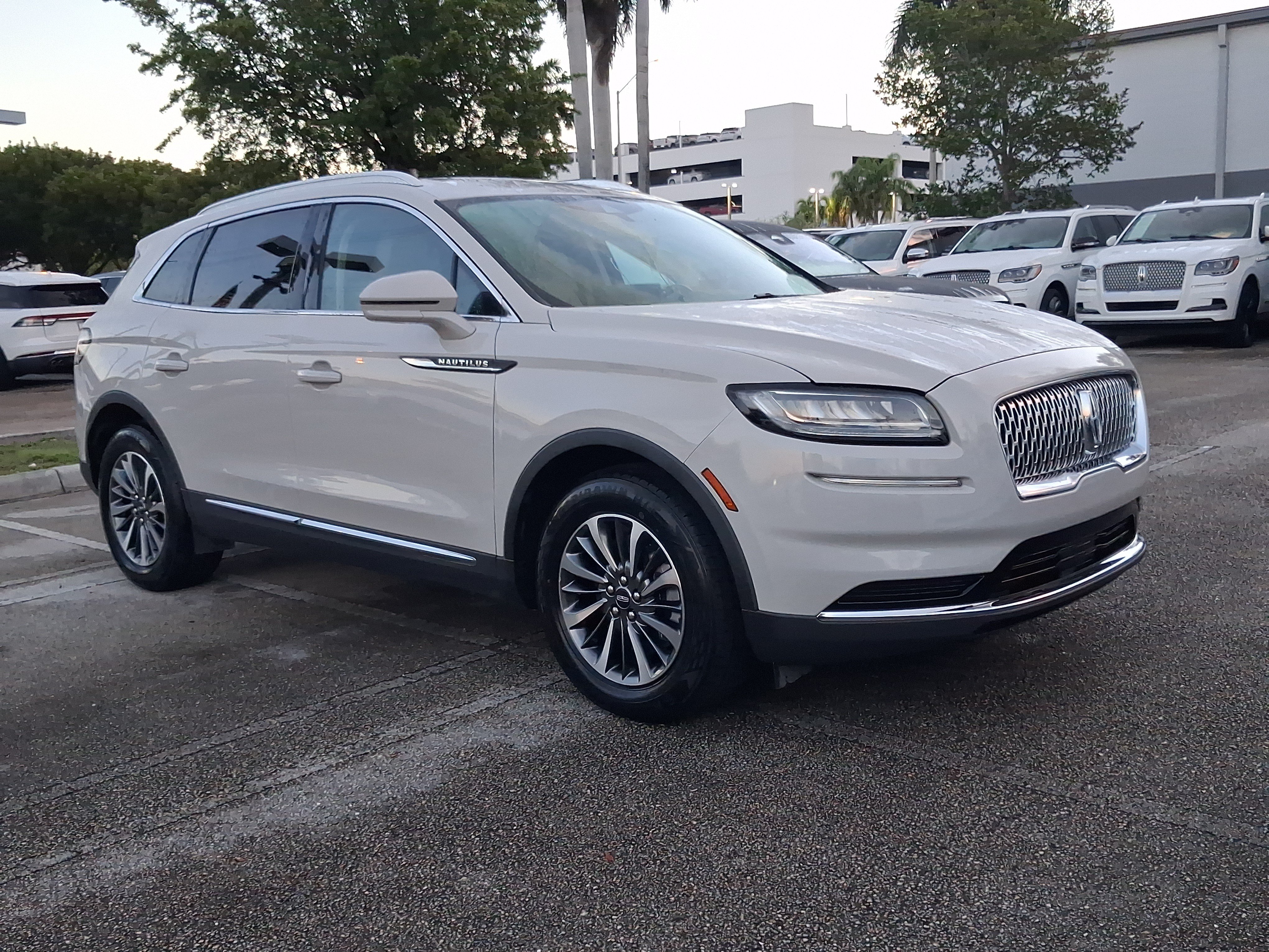 Certified 2023 Lincoln Nautilus FWD image 21