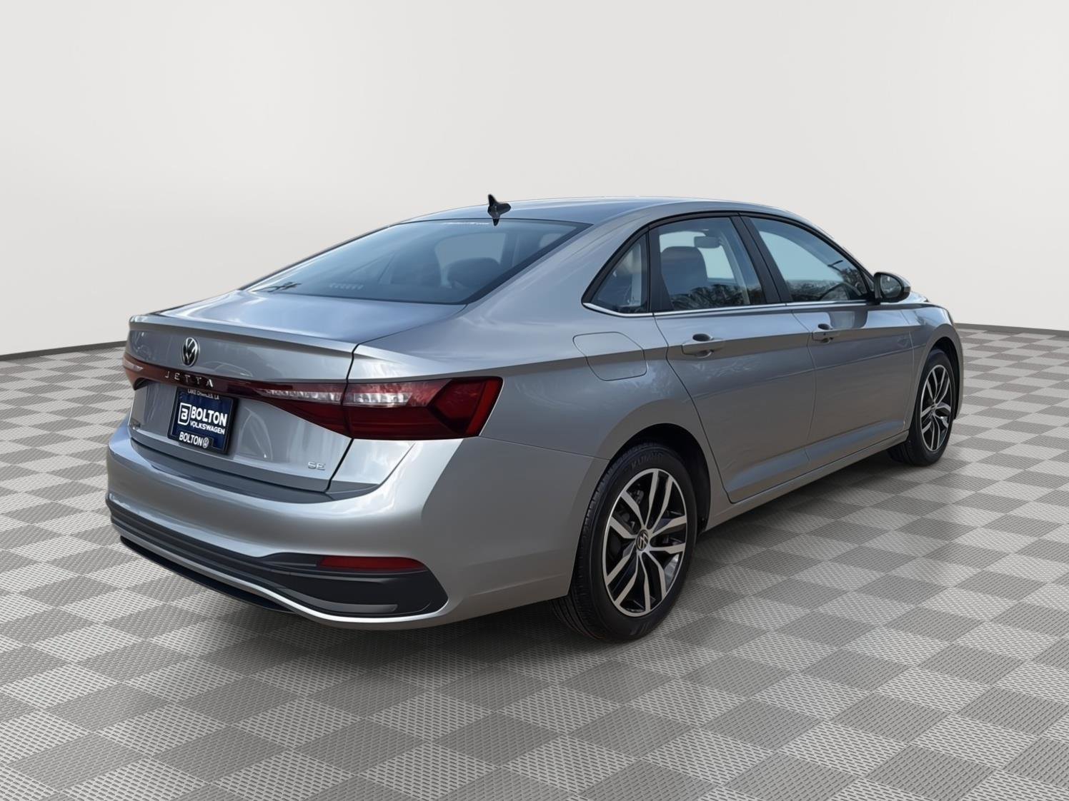 Certified 2025 Volkswagen Jetta SE image 5