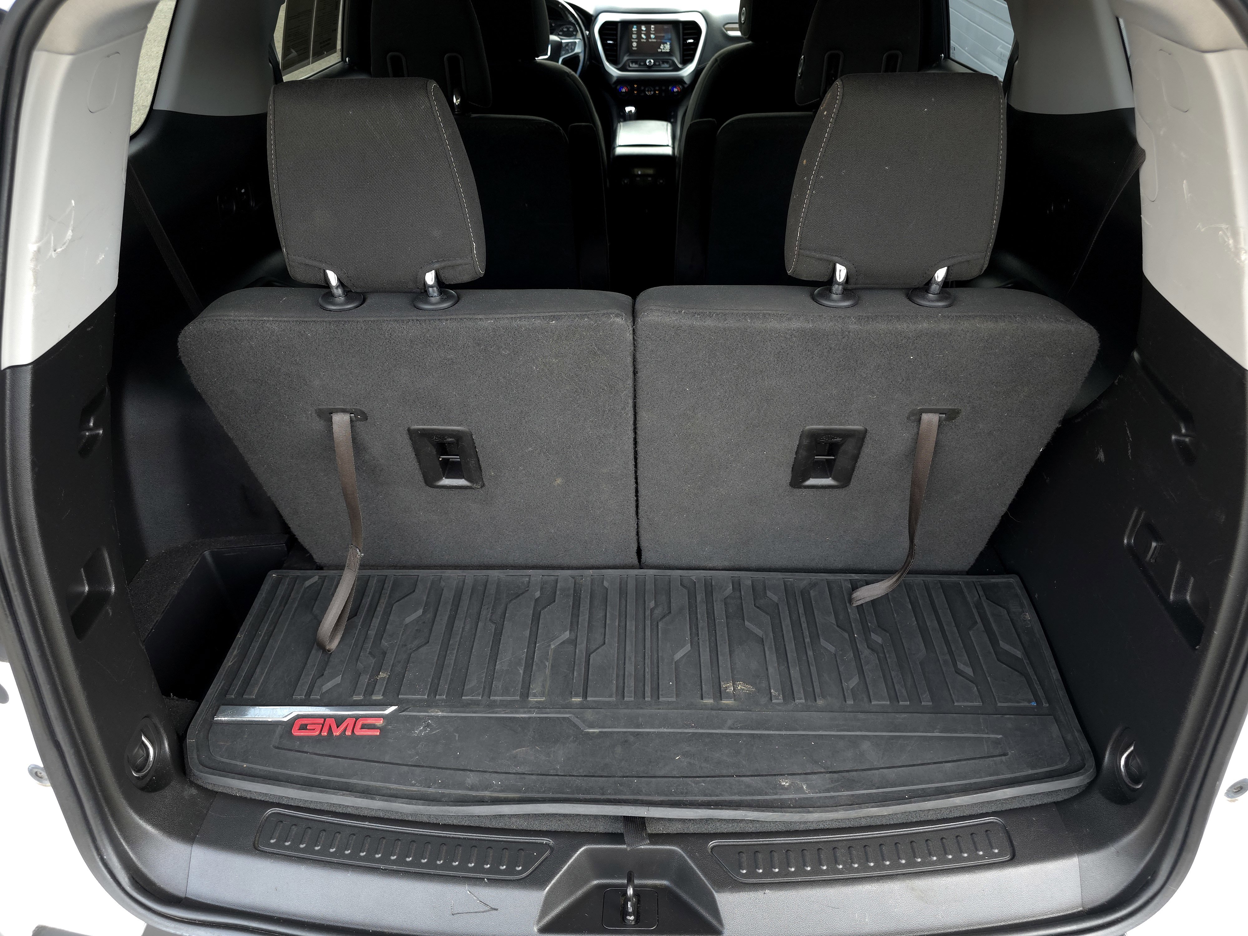 Used 2019 GMC Acadia SLE image 31