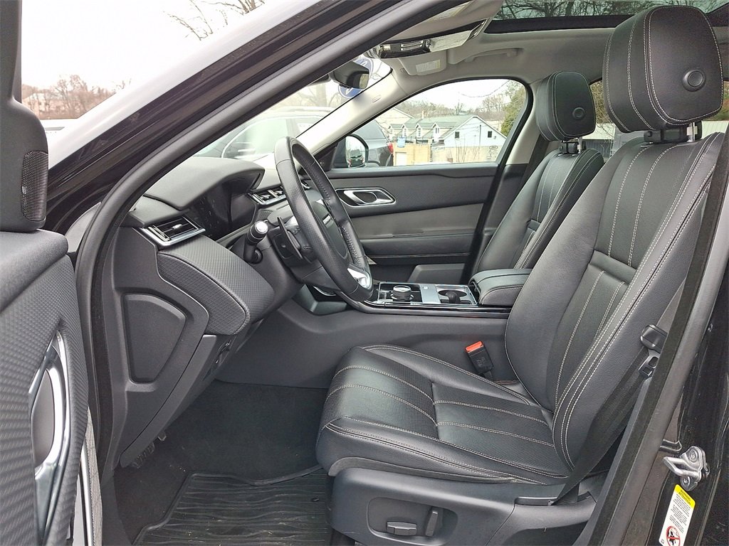 Used 2018 Land Rover Range Rover Velar S image 14