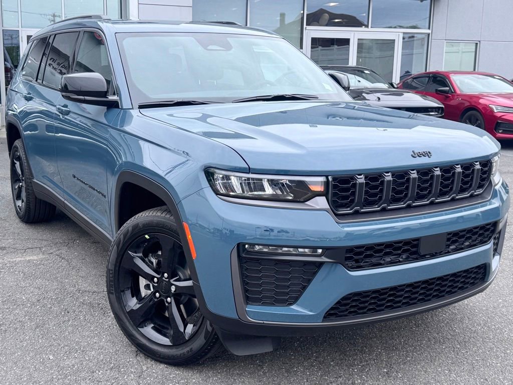 New 2026 Jeep Grand Cherokee L Limited w/ Limited Altitude Package