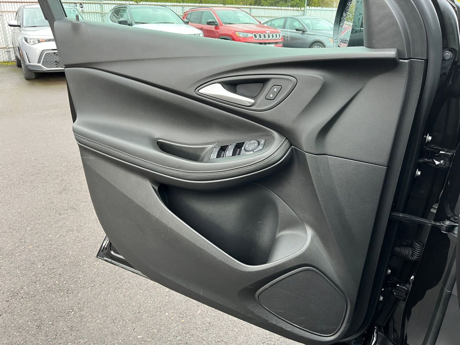 Used 2025 Buick Encore GX Preferred image 20