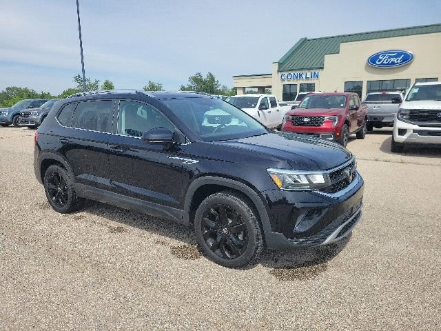 Used 2023 Volkswagen Taos SE AWD/4WD image 17
