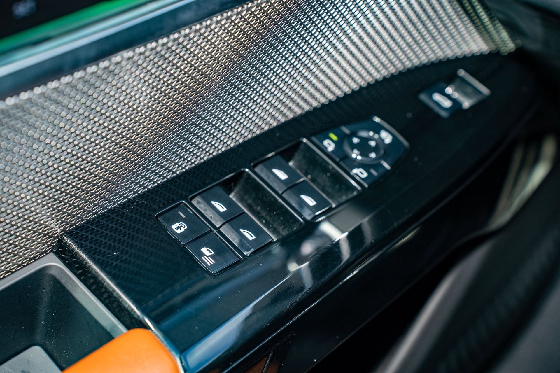 Used 2023 BMW 740i w/ Executive Package image 26