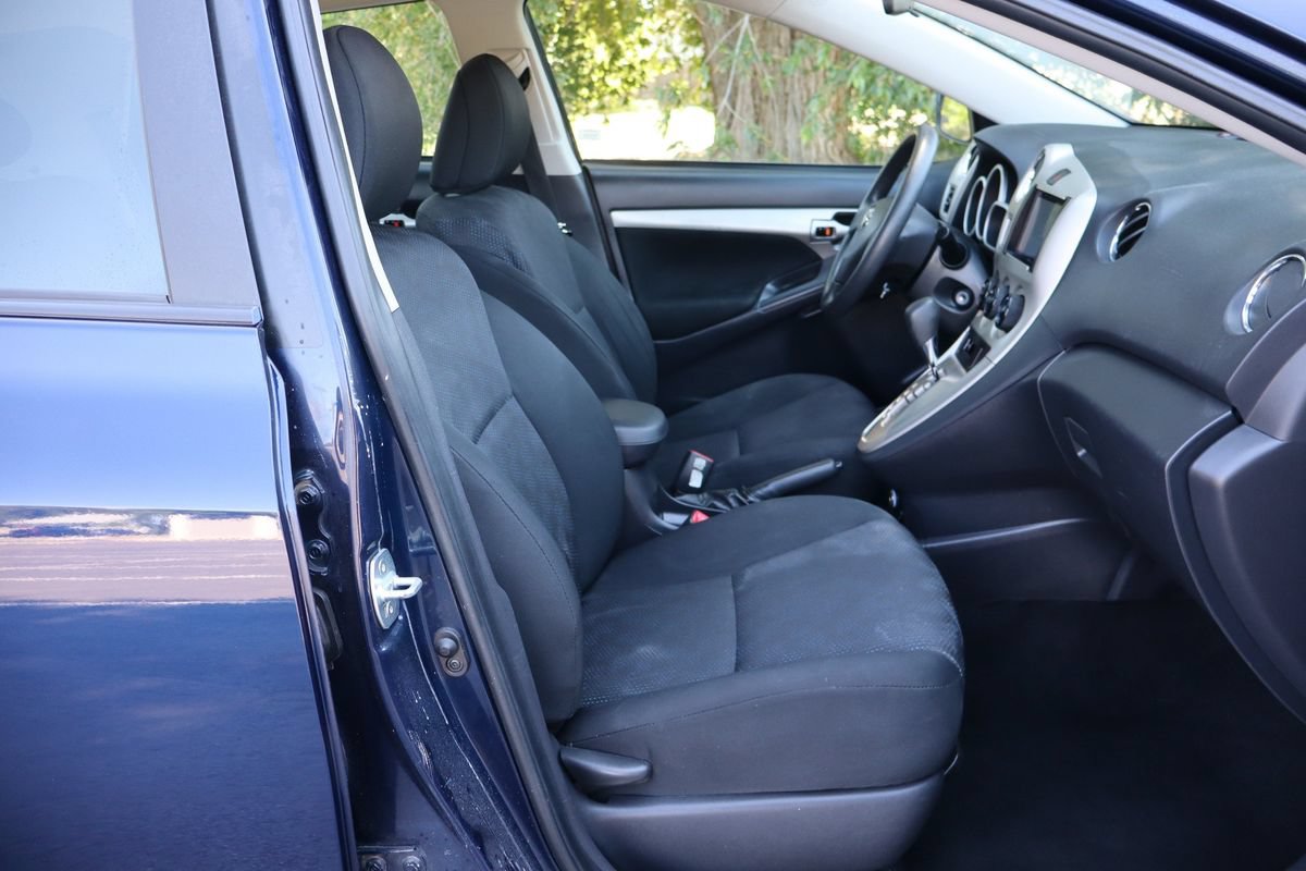 Used 2009 Toyota Matrix FWD image 22