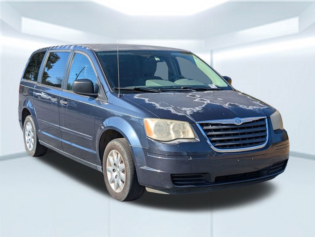 Used 2008 Chrysler Town & Country LX image 9