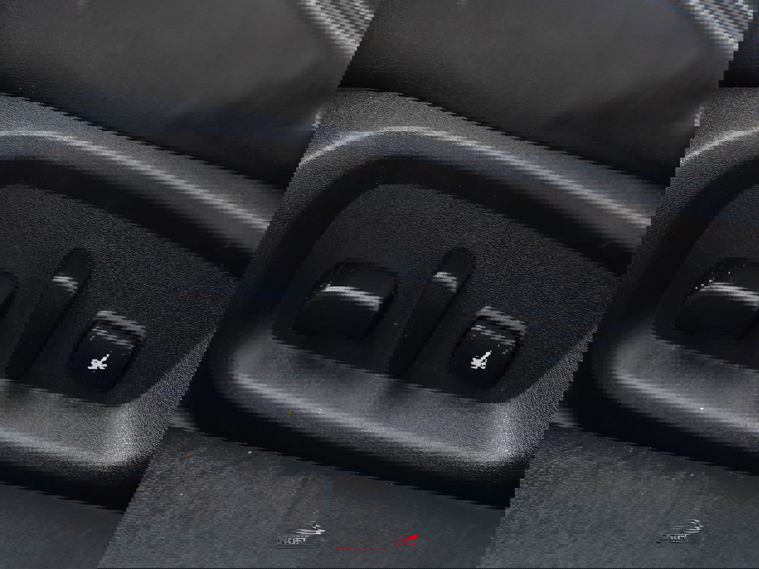 Used 2019 INFINITI Q60 3.0t Luxe w/ Essential Package image 34