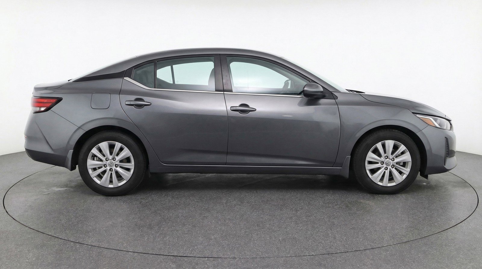 Used 2025 Nissan Sentra S FWD image 11