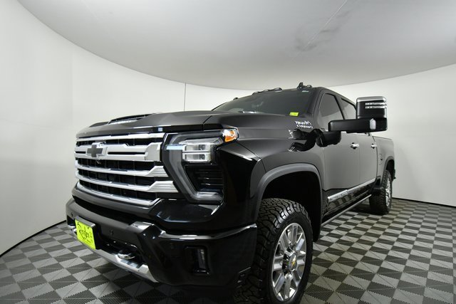 Used 2024 Chevrolet Silverado 2500 High Country w/ Technology Package image 6