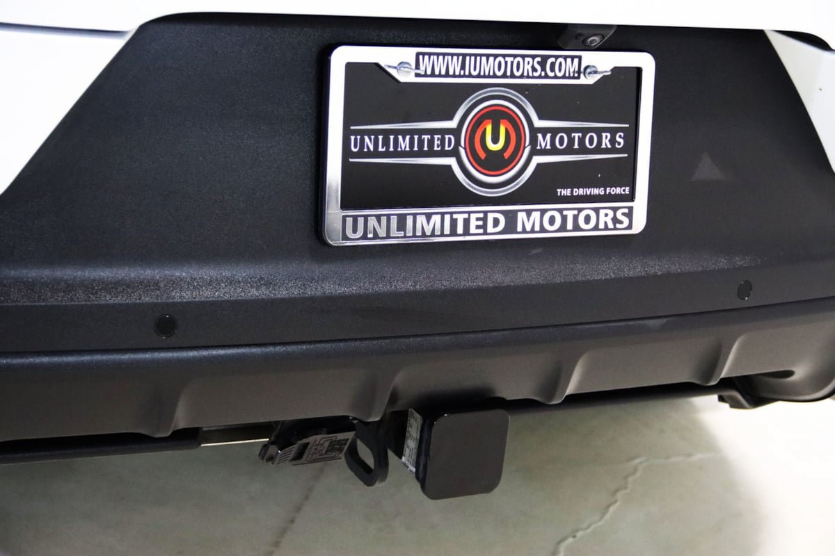 Used 2023 Porsche Cayenne Coupe w/ Towing Package w/o Tow Ball AWD/4WD image 13