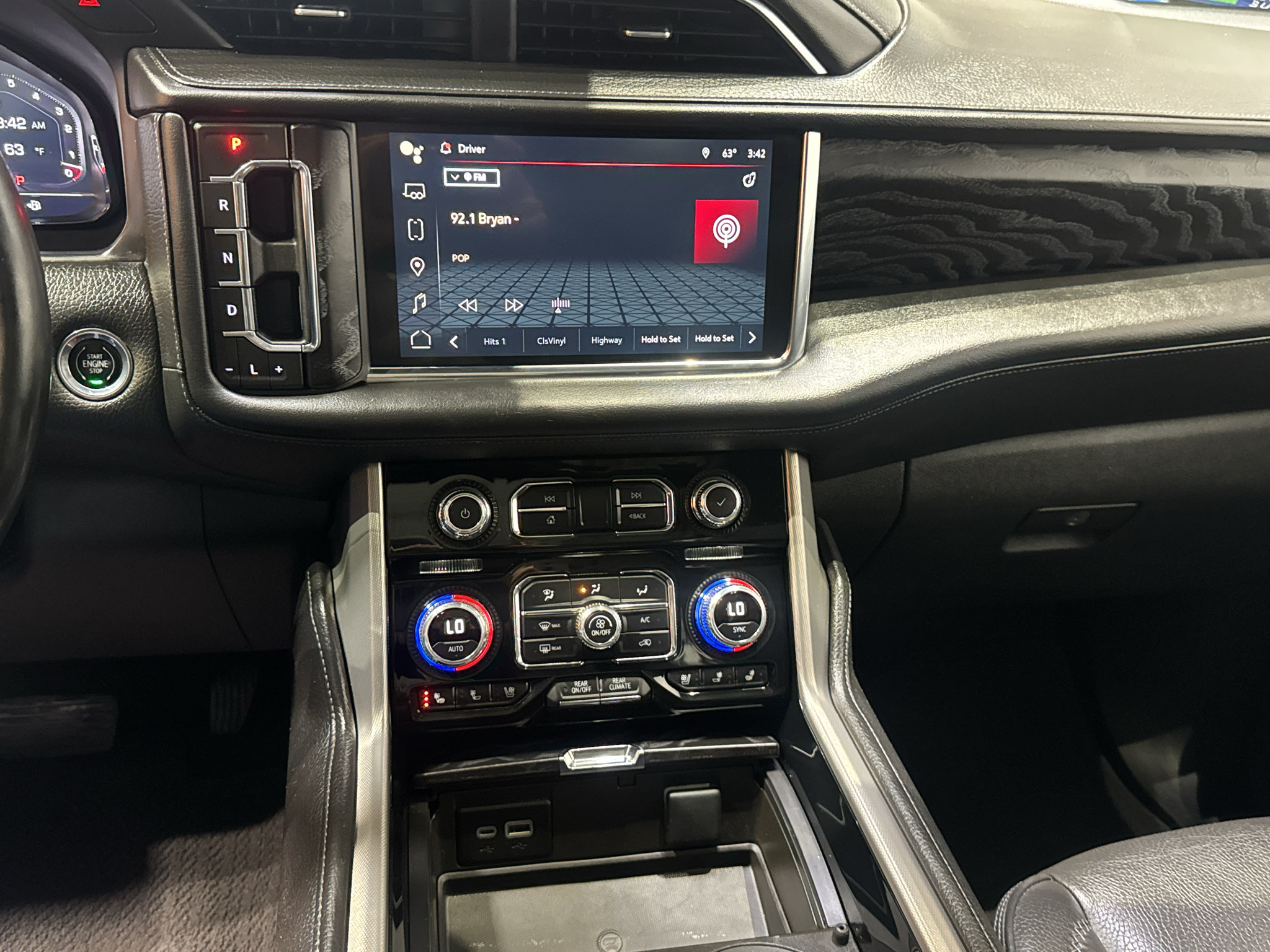 Used 2023 GMC Yukon XL Denali w/ Max Trailering Package AWD/4WD image 31