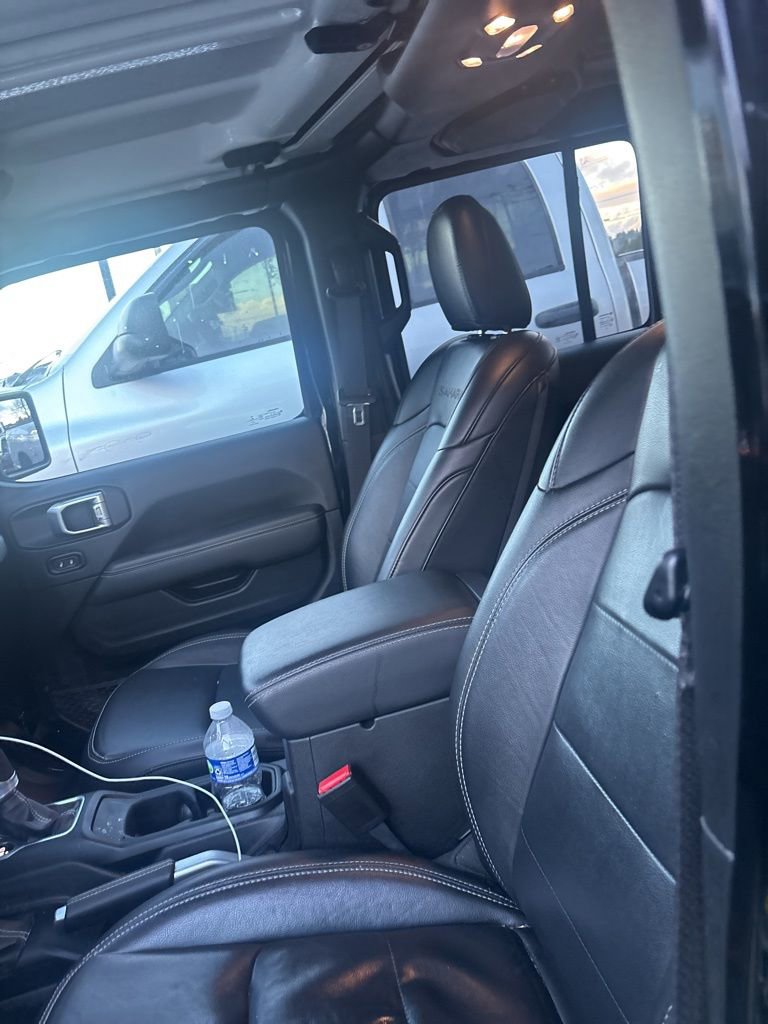 Used 2023 Jeep Wrangler Unlimited Sahara w/ Cold Weather Group image 18