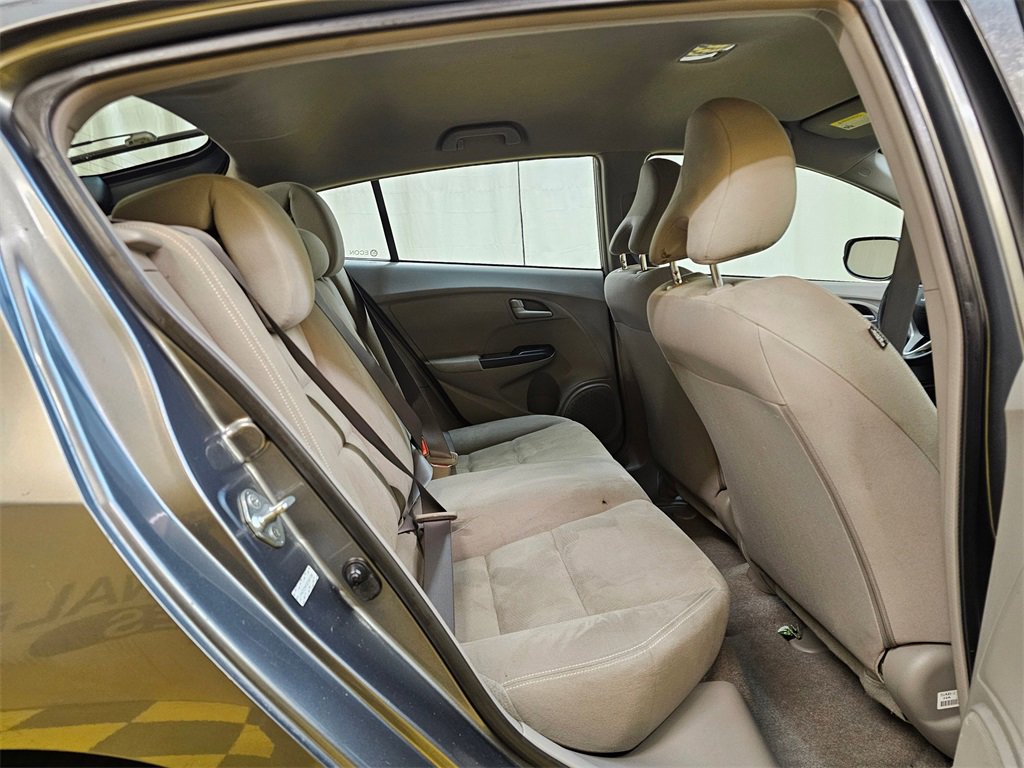 Used 2013 Honda Insight LX image 14