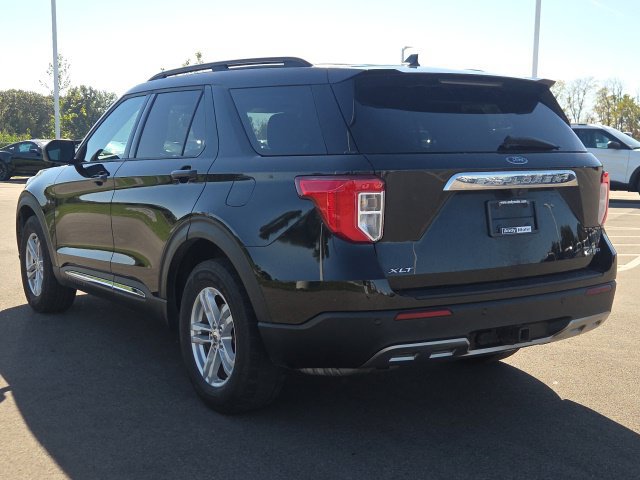 Used 2021 Ford Explorer XLT w/ Equipment Group 202A AWD/4WD image 14