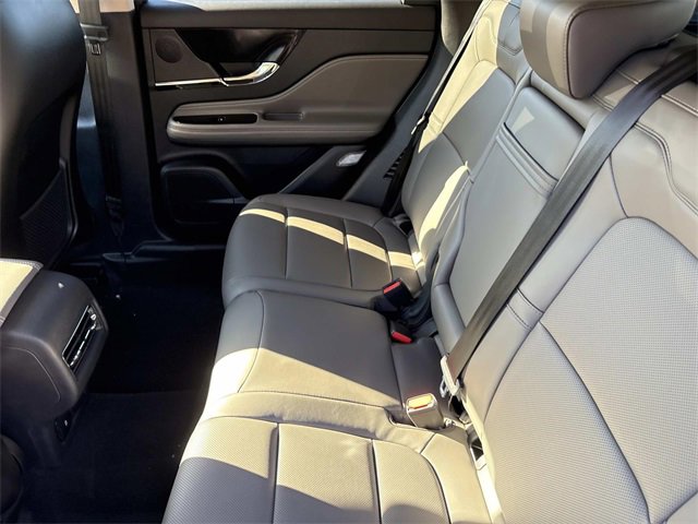 New 2026 Lincoln Corsair Premiere image 18