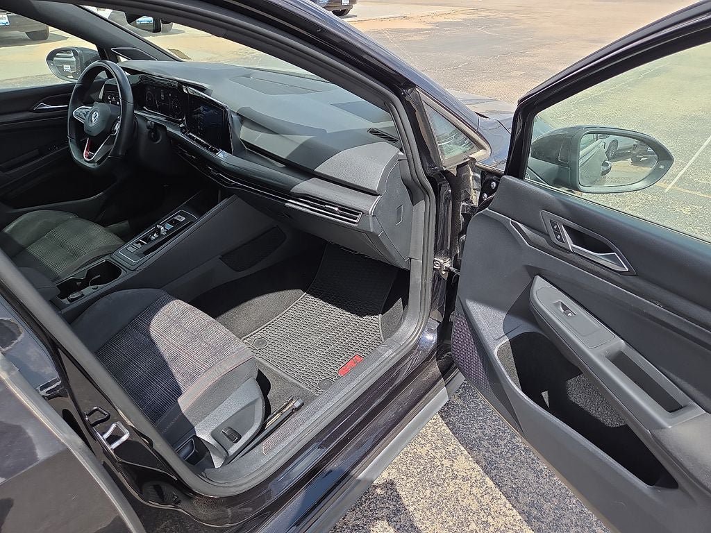 Used 2022 Volkswagen GTI SE FWD image 9