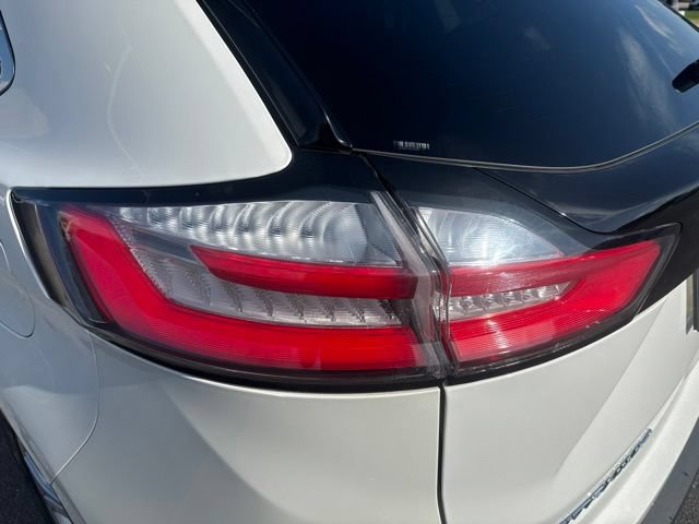 Used 2023 Ford Edge Titanium AWD/4WD image 10