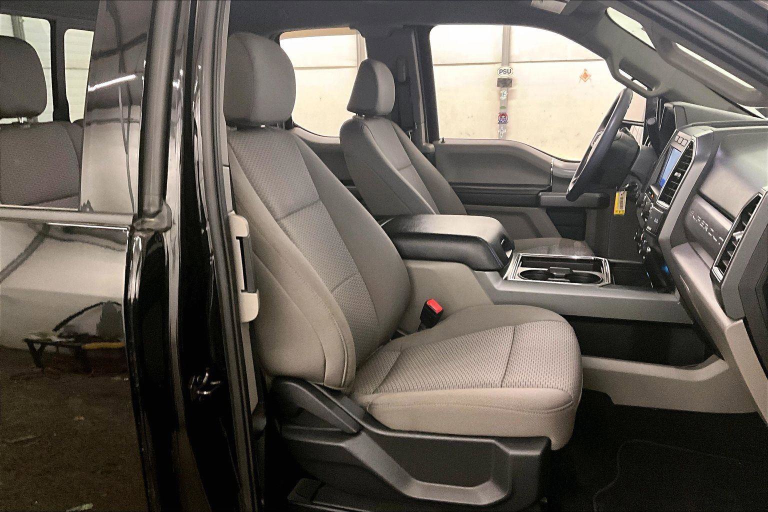 Used 2022 Ford F250 XLT w/ XLT Premium Package image 7