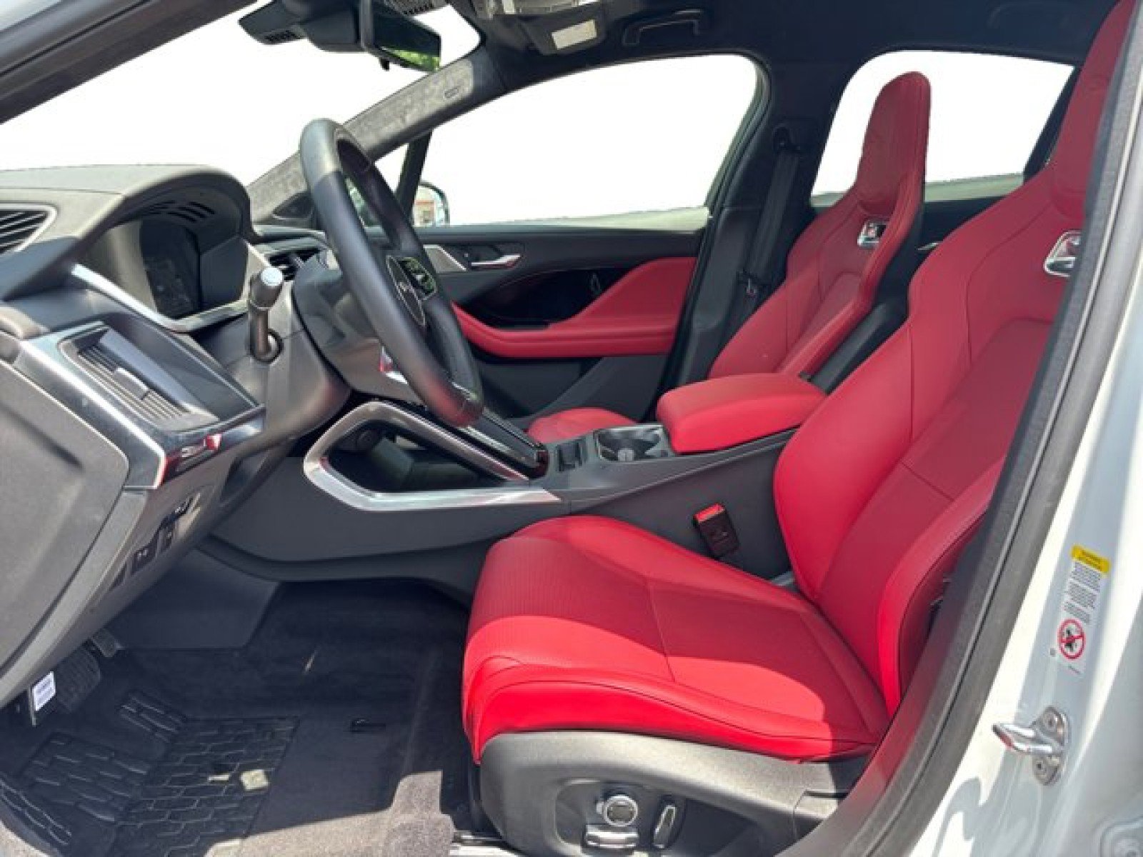 Used 2024 Jaguar I-PACE R-Dynamic HSE image 10