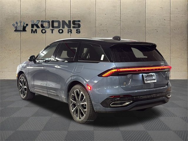 New 2026 Lincoln Nautilus Reserve image 3