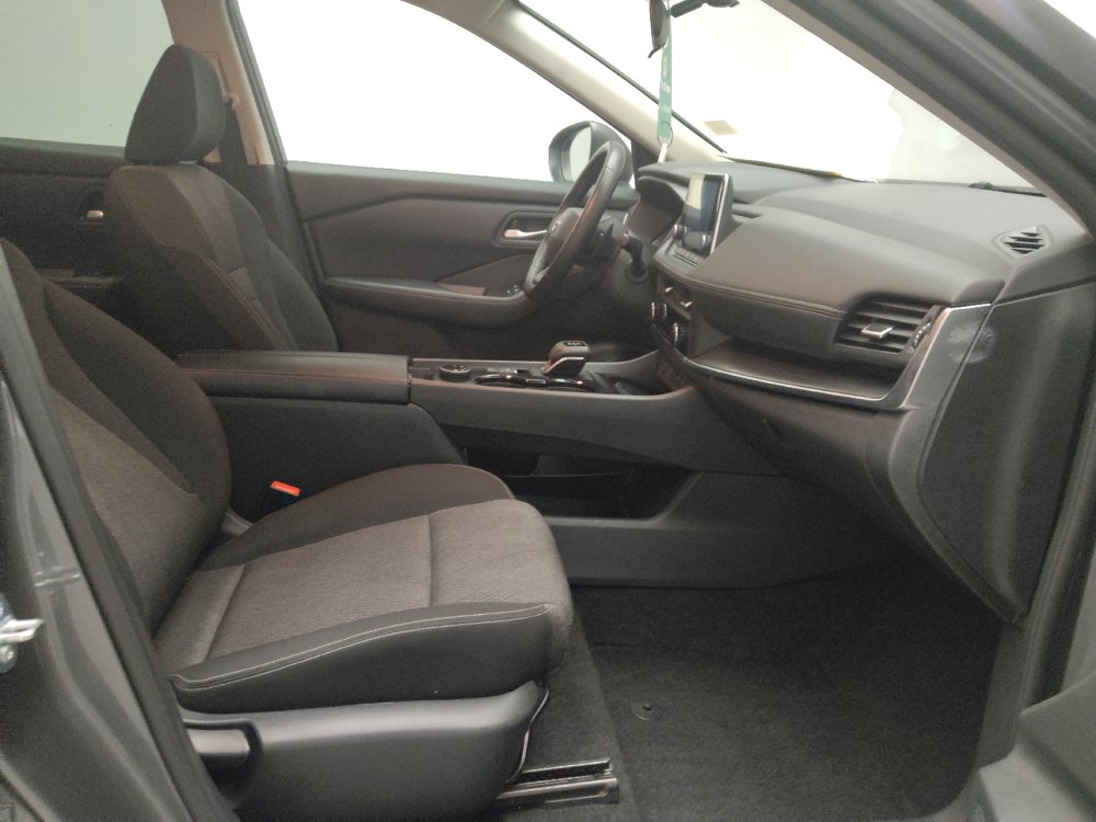 Used 2025 Nissan Rogue SV AWD/4WD image 21