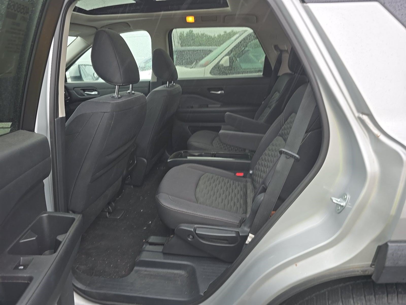 Used 2022 Nissan Pathfinder SV w/ SV Premium Package AWD/4WD image 11