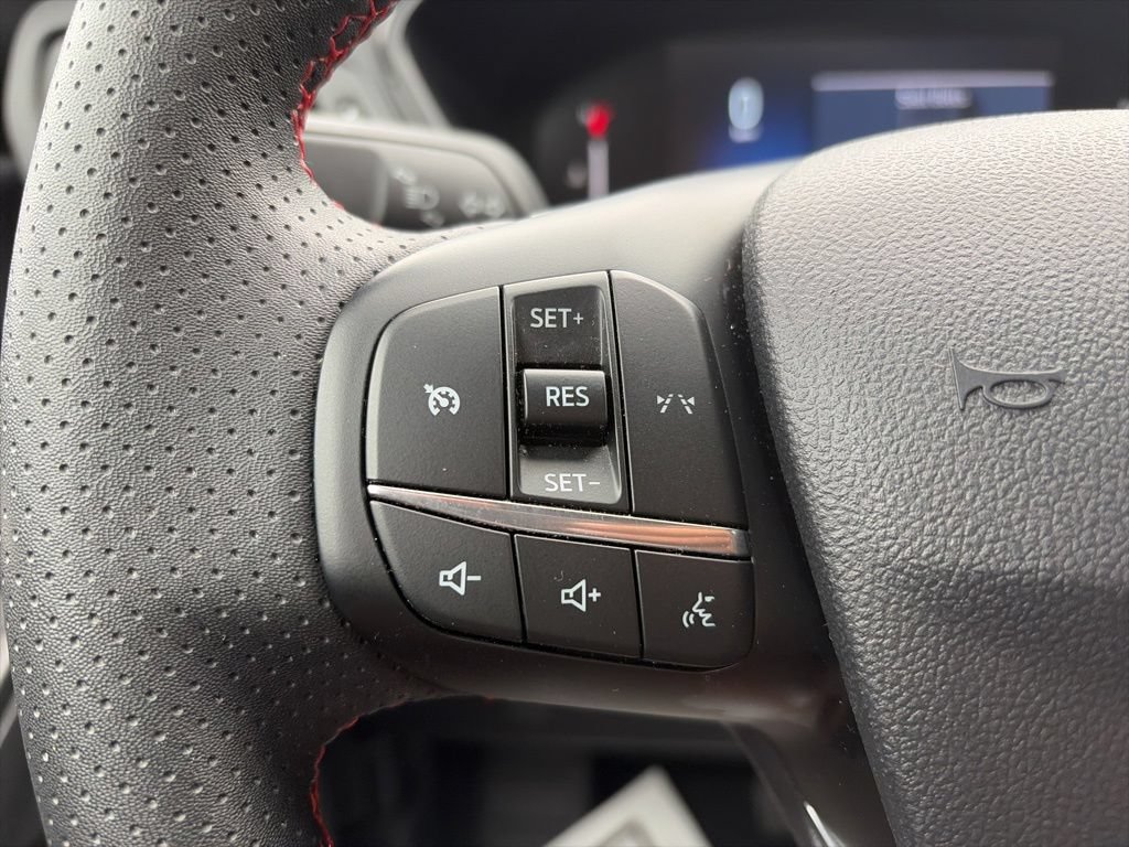 Used 2025 Ford Escape ST-Line FWD image 21