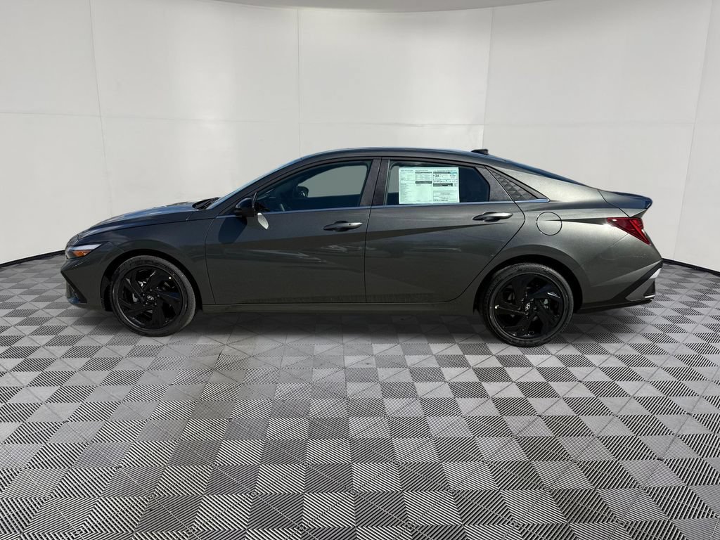 New 2026 Hyundai Elantra SEL Sport Premium FWD image 10