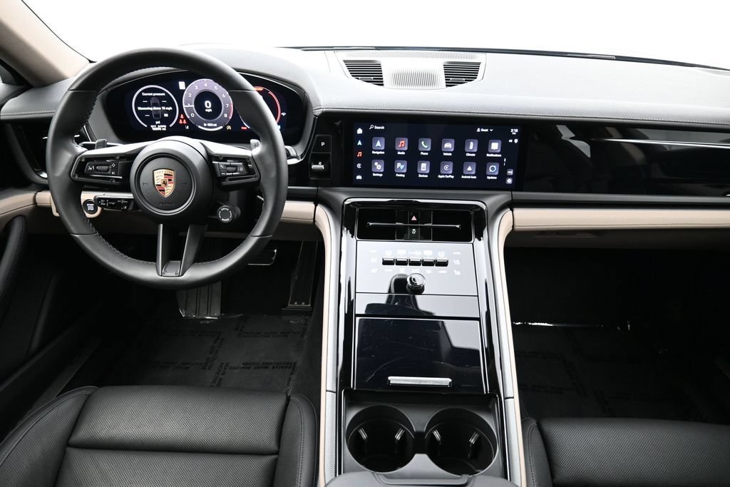 Certified 2025 Porsche Panamera 4 AWD/4WD image 6