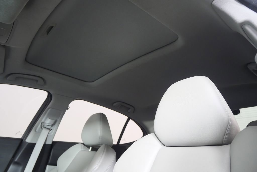 Used 2019 Acura TLX FWD image 11