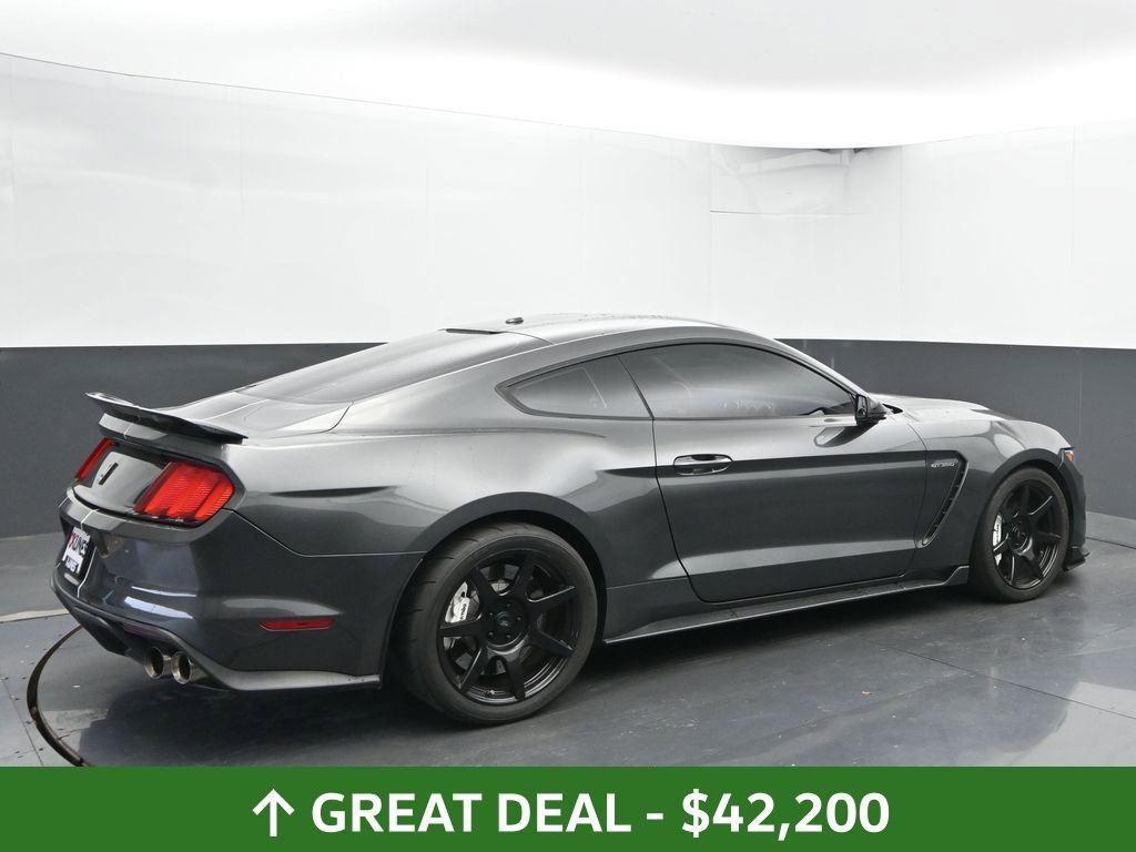 Used 2017 Ford Mustang Shelby GT350 image 12