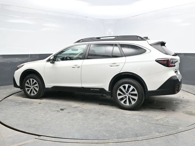 Used 2021 Subaru Outback Premium image 4