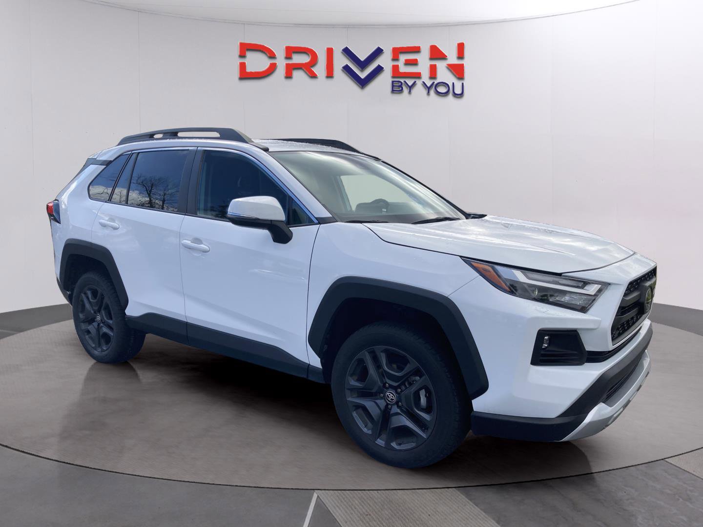 Used 2024 Toyota RAV4 Adventure image 8