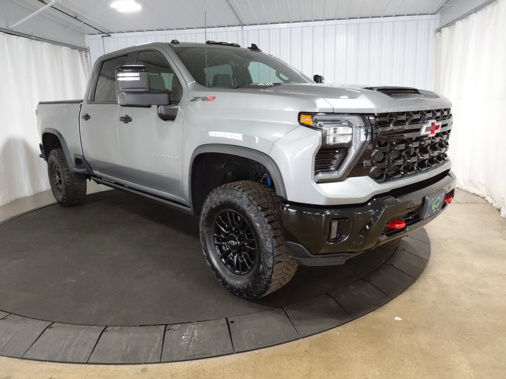 Certified 2025 Chevrolet Silverado 2500 ZR2 w/ Technology Package AWD/4WD image 11