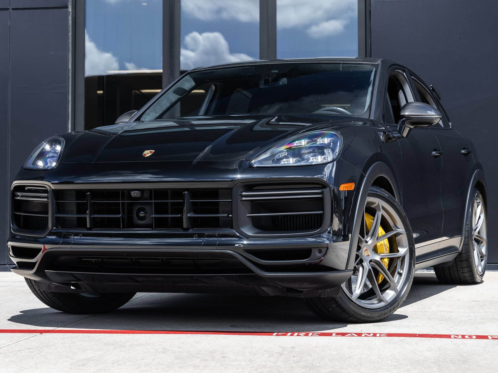 Certified 2023 Porsche Cayenne Turbo GT AWD/4WD image 1
