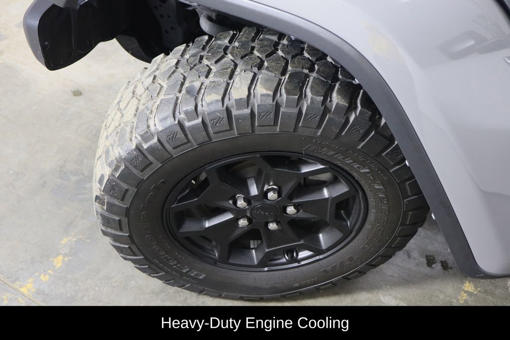Used 2022 Jeep Gladiator Willys image 42